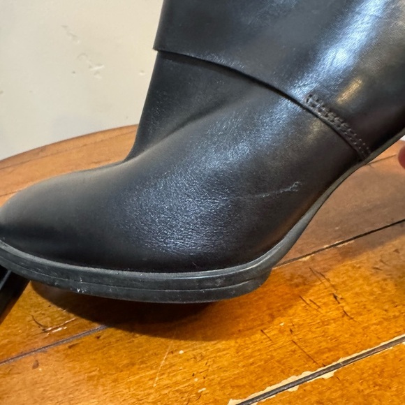 TOD'S Gomma Ankle Leather Boots Black Gold Buckle Sz EU40 - Picture 12 of 16